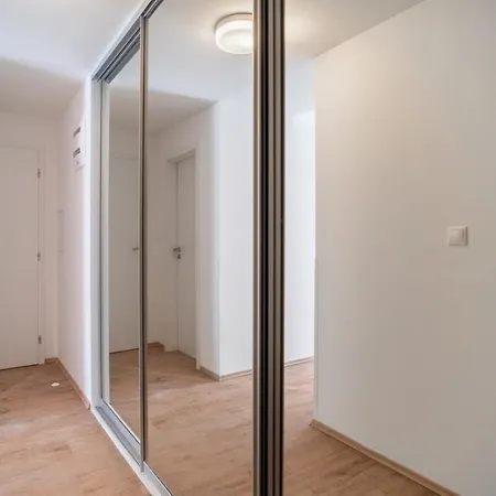 Chic Urban 1br And Easy Parking * Pressburg