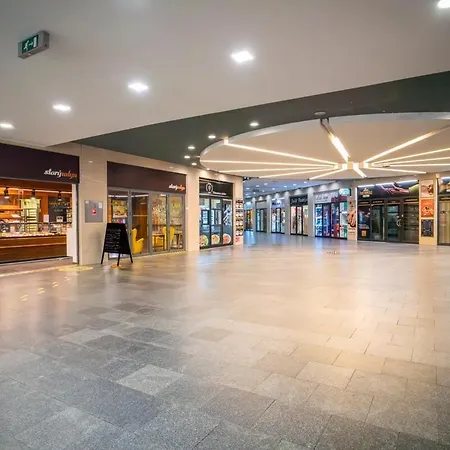 Apartamento Chic Urban 1br And Easy Parking Bratislava